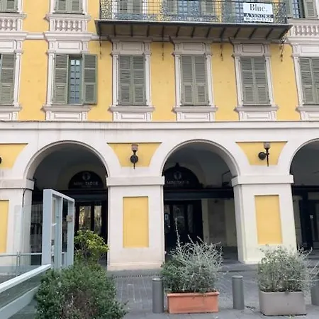 Garibaldi 11 Apartment
